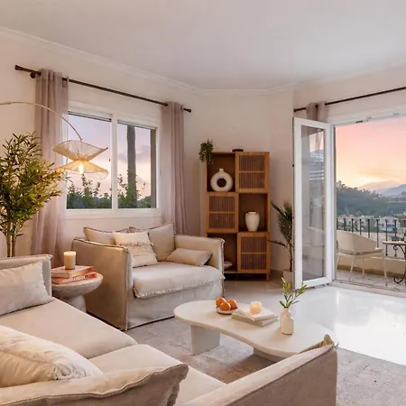 Apartment Luxe Duplex Marbella Met Dakterras & Zeezicht *